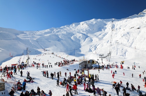 ski-and-snowboarding-cauterets