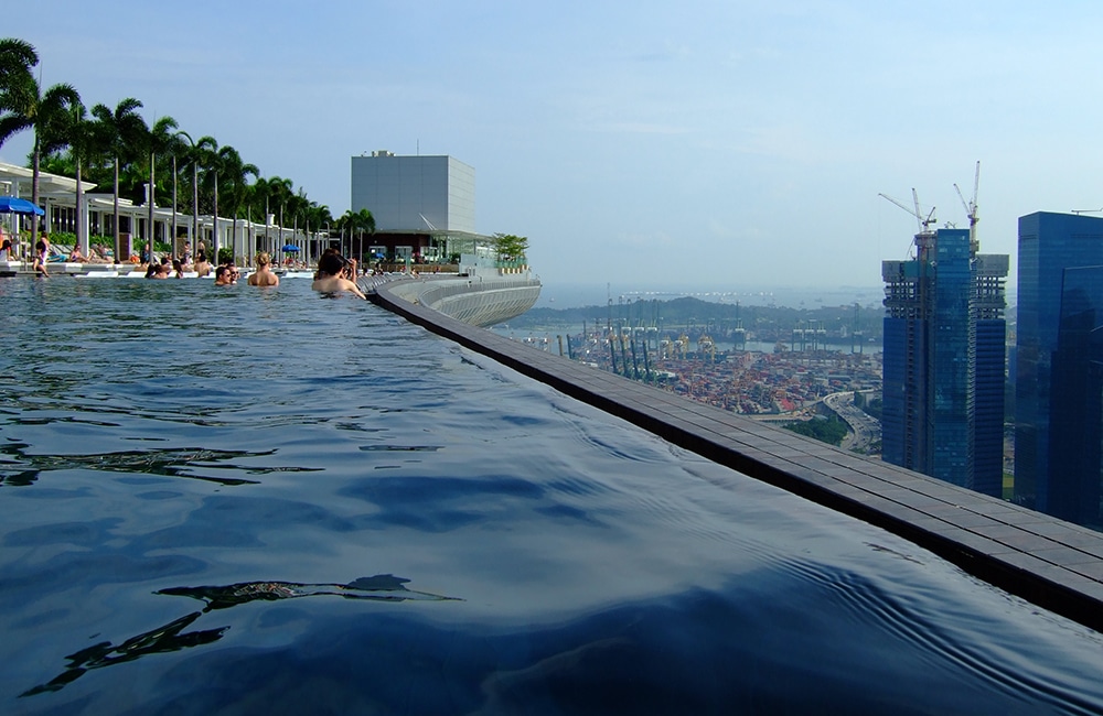 resize-image swimming Marina Bay Sands