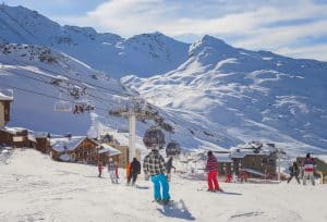 Skiers on a ski in Val Thorens