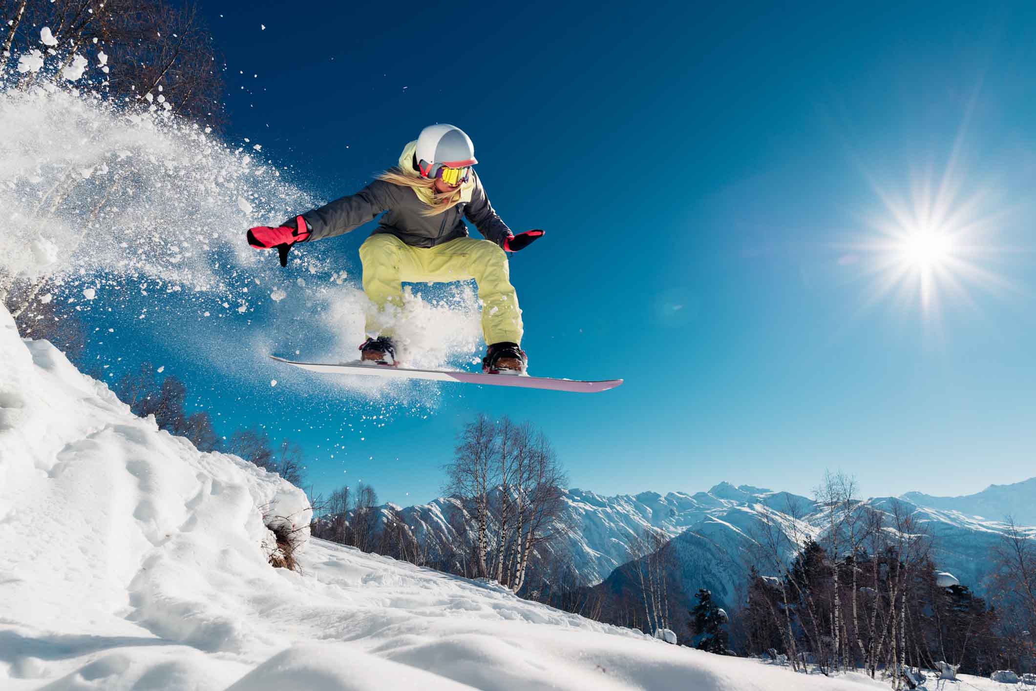 A Guide to Off-Piste Snowboarding