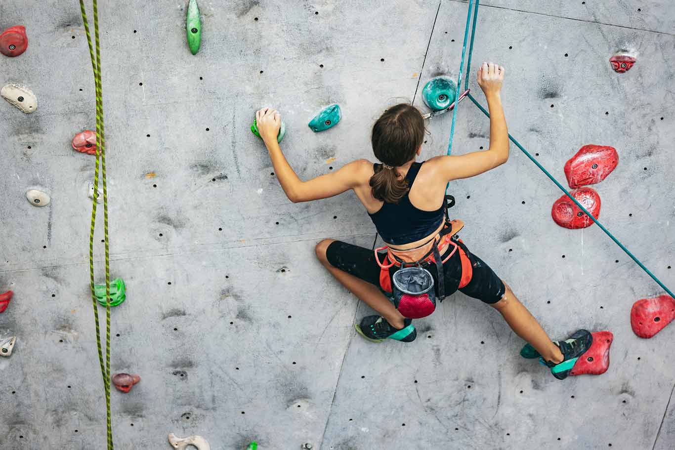 Indoor vs Outdoor Climbing SportsCover Direct