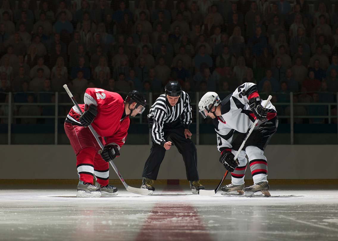 2 ice hockey players starting game