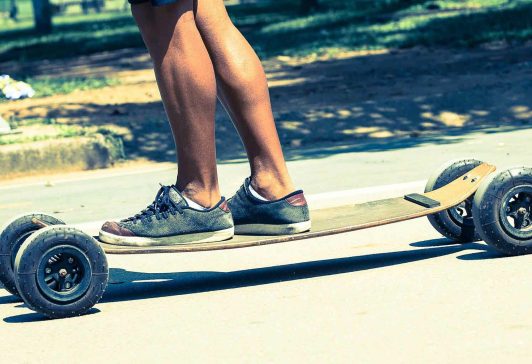 Mountainboarding feet